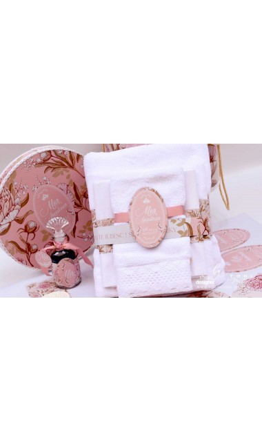 Trusou de botez cu bujori motive florale pe nuante elegante de roz si corai  15